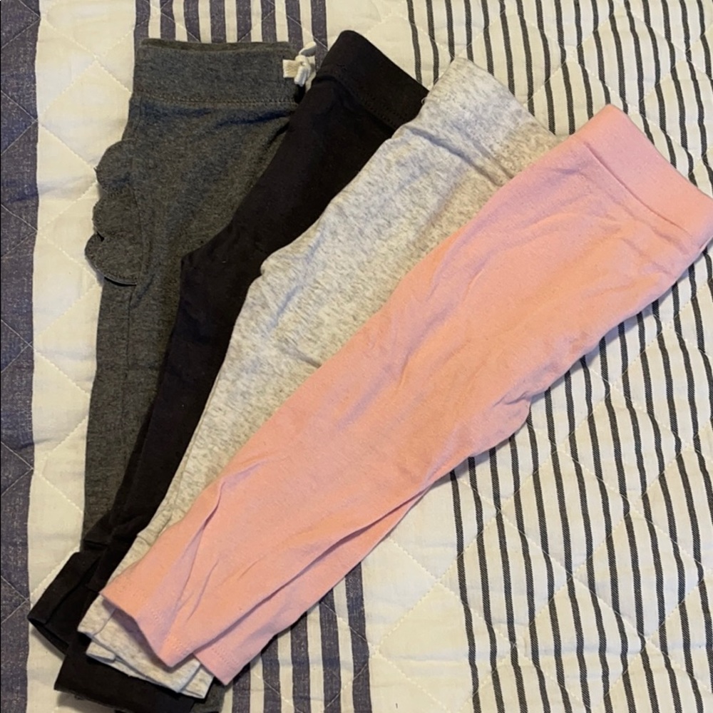 Set of 4 pants for 6-9M